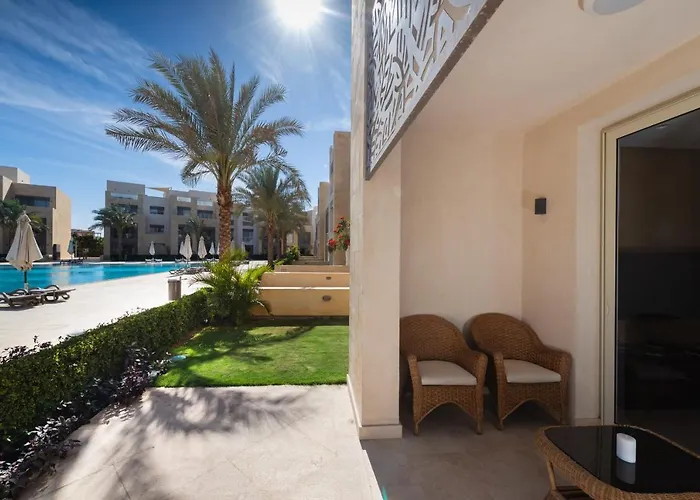 Jazzy 1Bdr W Outdoor Pool View Terrace Free Pool & Beach Access